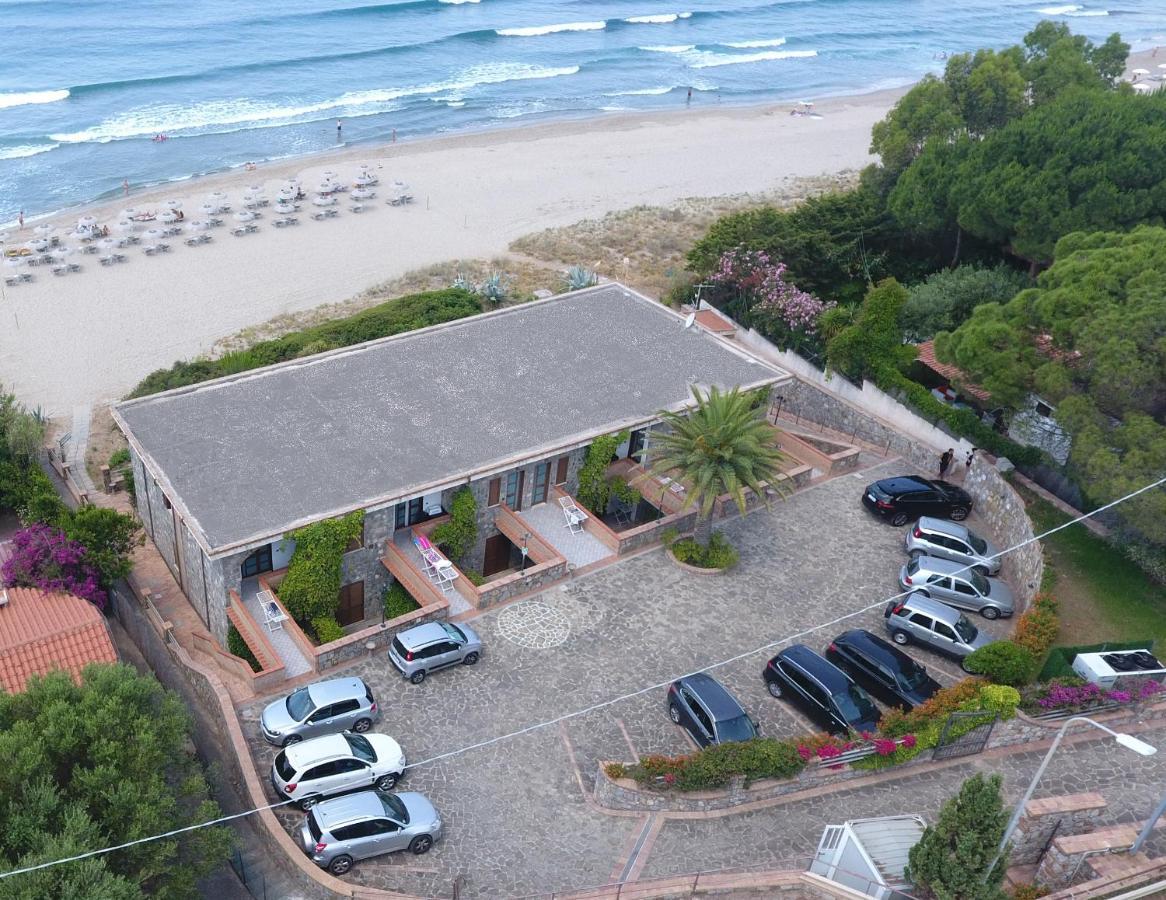 Residence Le Palme - Appartamenti Sul Mare - Spiaggia Tra Palinuro E Caprioli Pisciotta Bagian luar foto