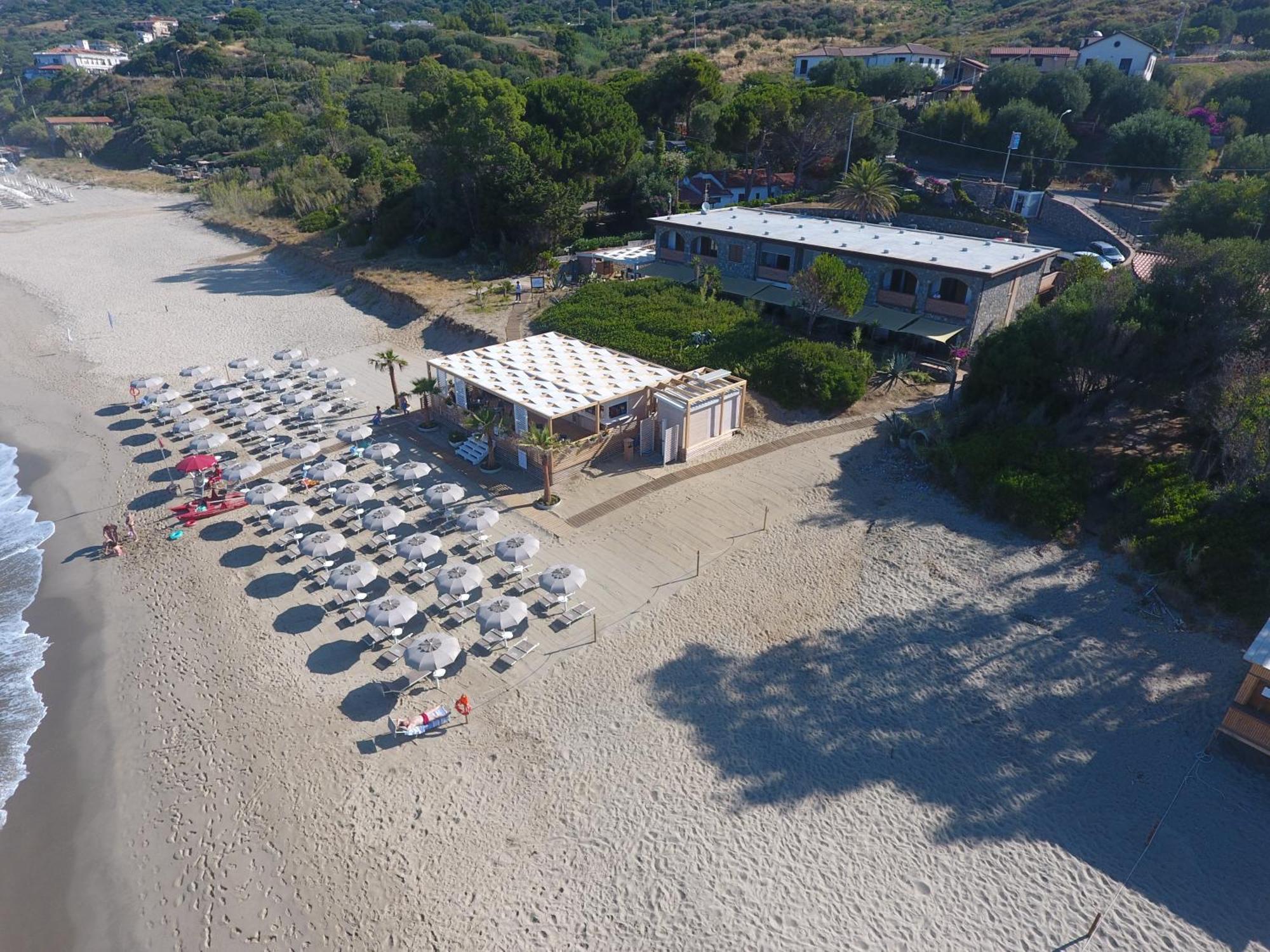 Residence Le Palme - Appartamenti Sul Mare - Spiaggia Tra Palinuro E Caprioli Pisciotta Bagian luar foto